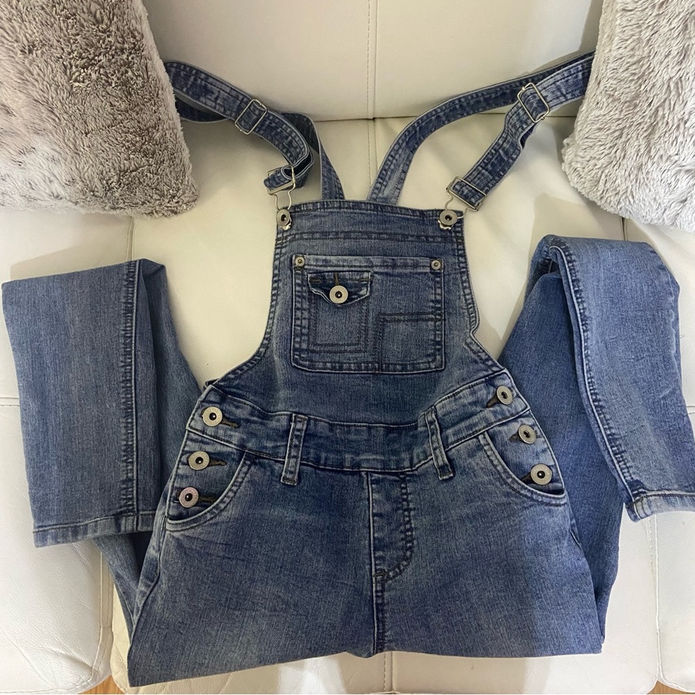 ❗️SOLD❗️Overall